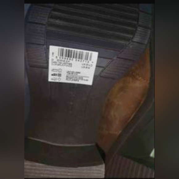 Clark boots. Size 8 - Picture 5 of 7